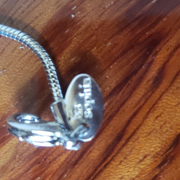 Lia Sophia Turquoise Color Silver Tone Teardrop Necklace Retired Beautiful ❤️ - Picture 6 of 13